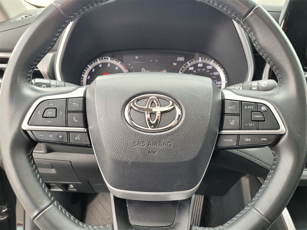 2024 Toyota HIGHLANDER XLE