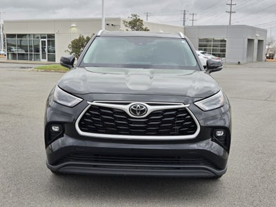 2025 Toyota HIGHLANDER XLE