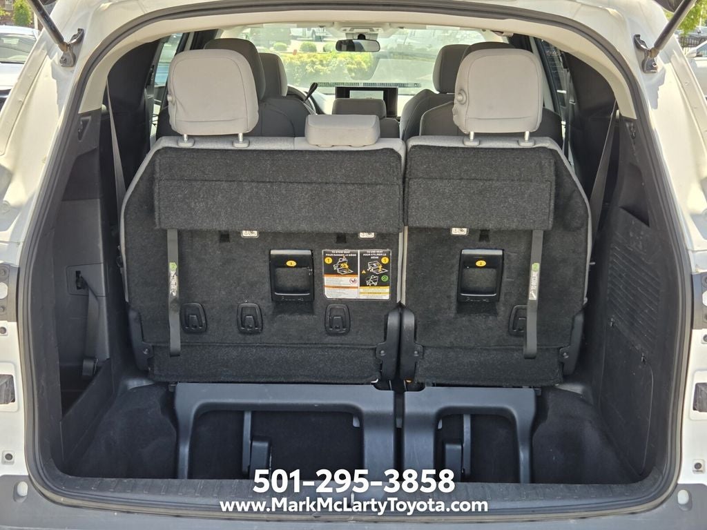 2025 Toyota Sienna LE 8 Passenger