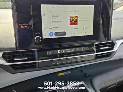 2025 Toyota Sienna LE 8 Passenger