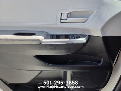 2025 Toyota Sienna LE 8 Passenger
