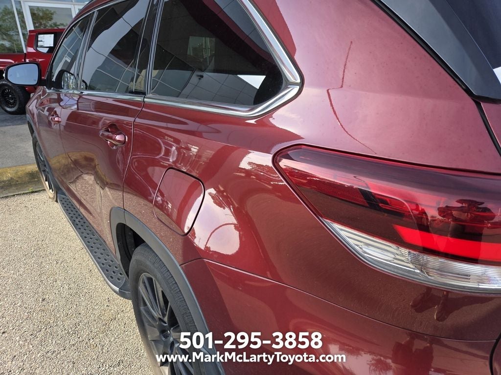 2019 Toyota Highlander SE