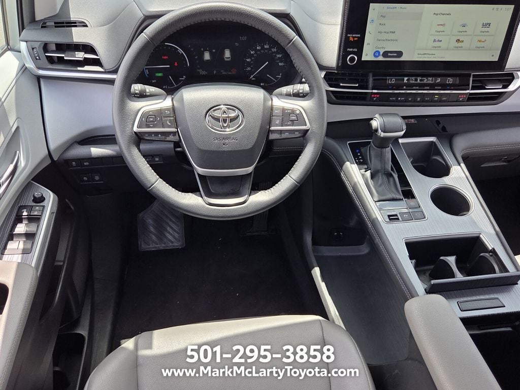 2025 Toyota Sienna XLE 8 Passenger
