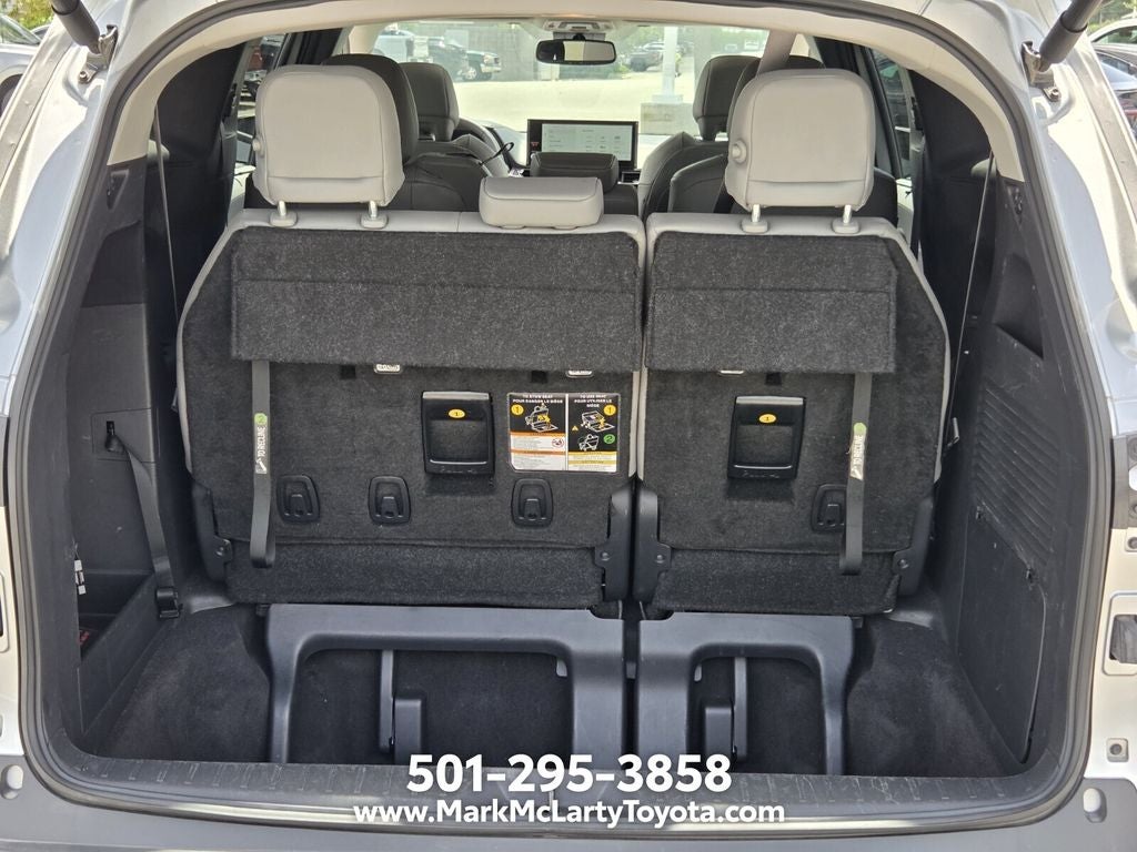 2025 Toyota Sienna XLE 8 Passenger