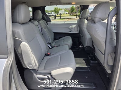 2025 Toyota Sienna XLE 8 Passenger