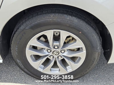 2025 Toyota Sienna XLE 8 Passenger