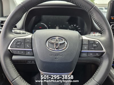 2025 Toyota Sienna XLE 8 Passenger