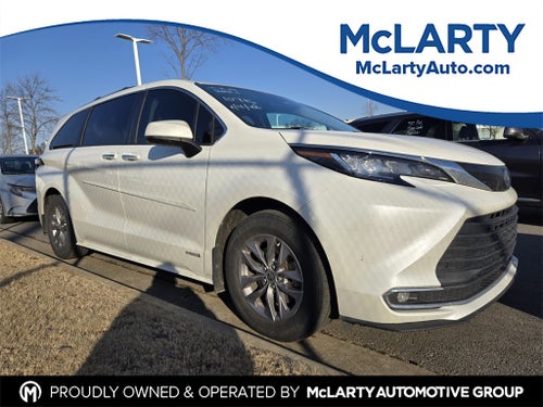 2021 Toyota Sienna XLE