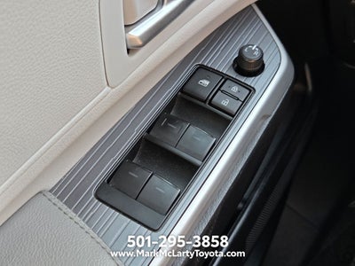 2025 Toyota Sienna XLE 8 Passenger