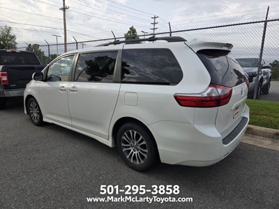 2020 Toyota Sienna XLE 8 Passenger