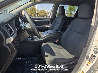 2019 Toyota Highlander LE