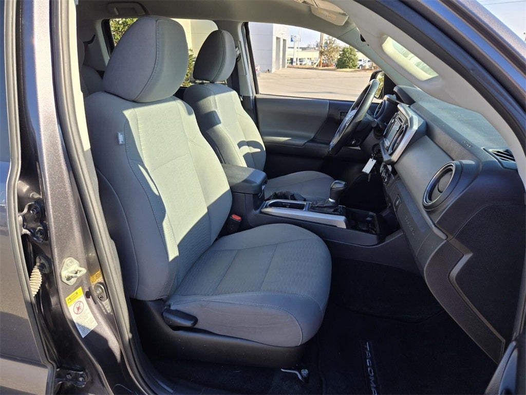 2017 Toyota TACOMA SR5 SR5