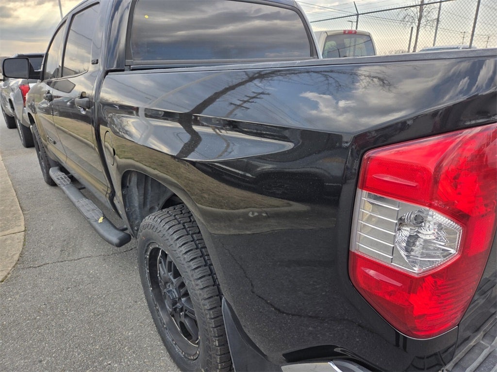 2017 Toyota TUNDRA 4X2 SR5 4.6L V8