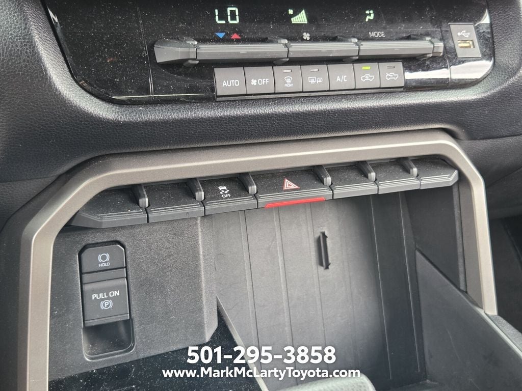2025 Toyota TUNDRA 4X2 SR5