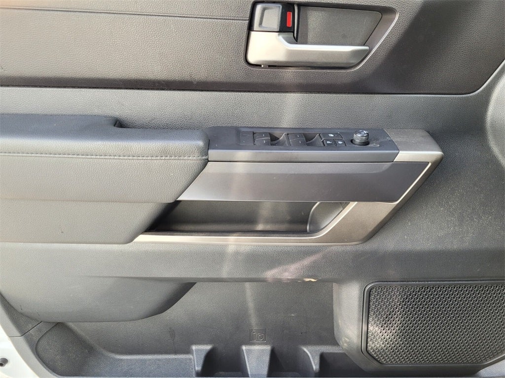 2025 Toyota TUNDRA 4X4 SR5