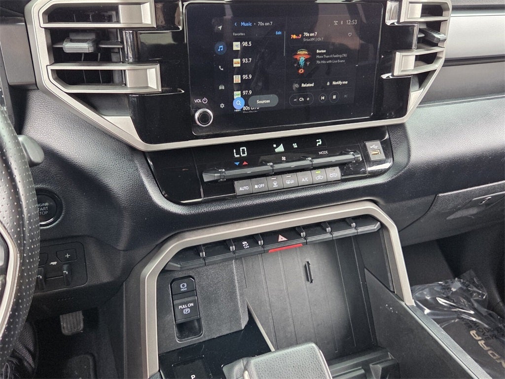 2025 Toyota TUNDRA 4X4 SR5