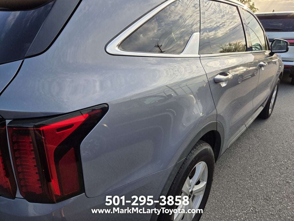 2023 Kia Sorento LX