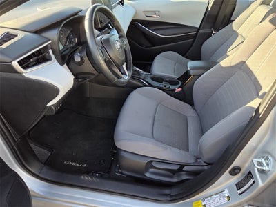 2025 Toyota COROLLA SE