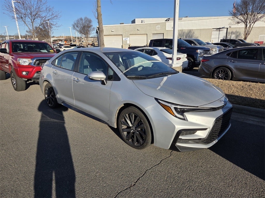 2025 Toyota COROLLA SE