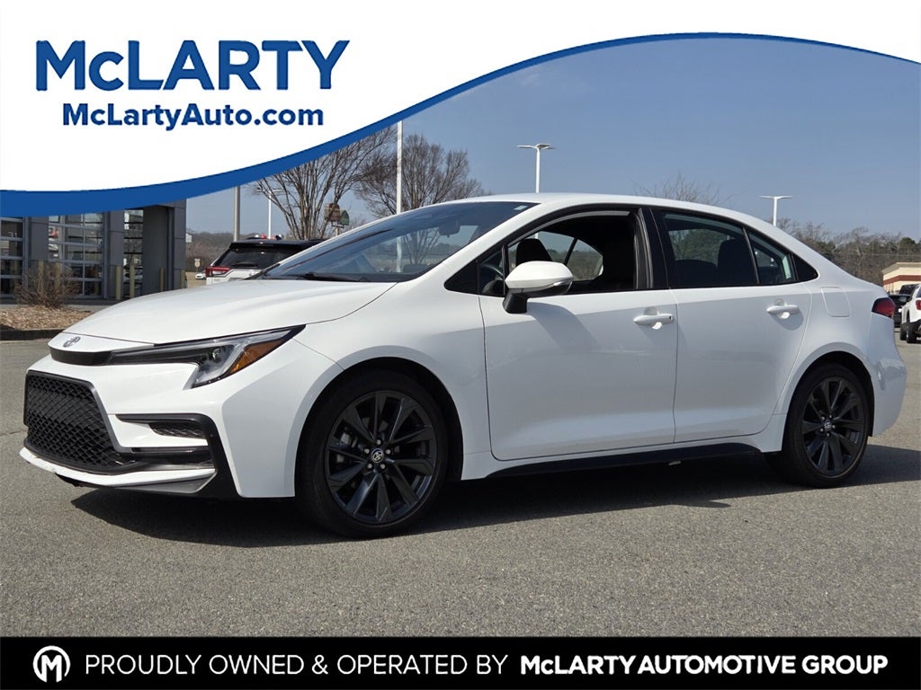 2025 Toyota COROLLA SE