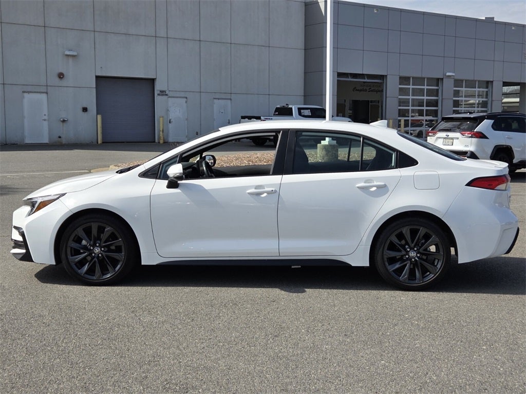 2025 Toyota COROLLA SE