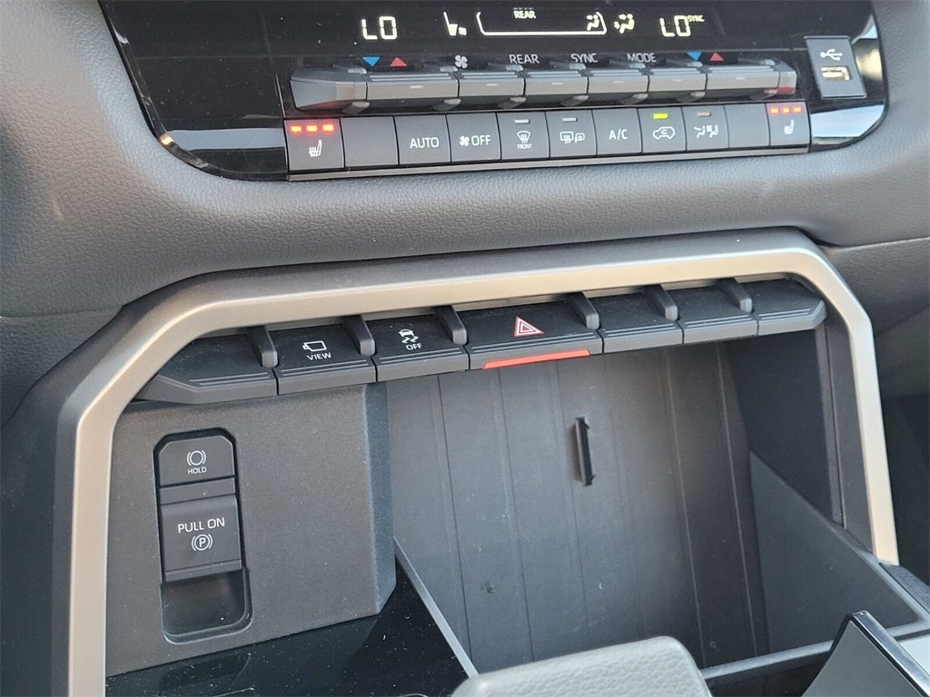 2025 Toyota SEQUOIA 4WD SR5