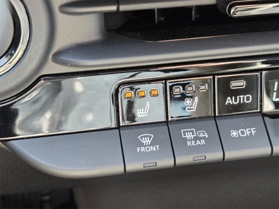 2025 Toyota CROWN Platinum