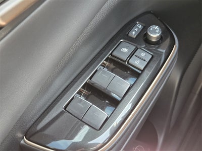 2025 Toyota CROWN Platinum