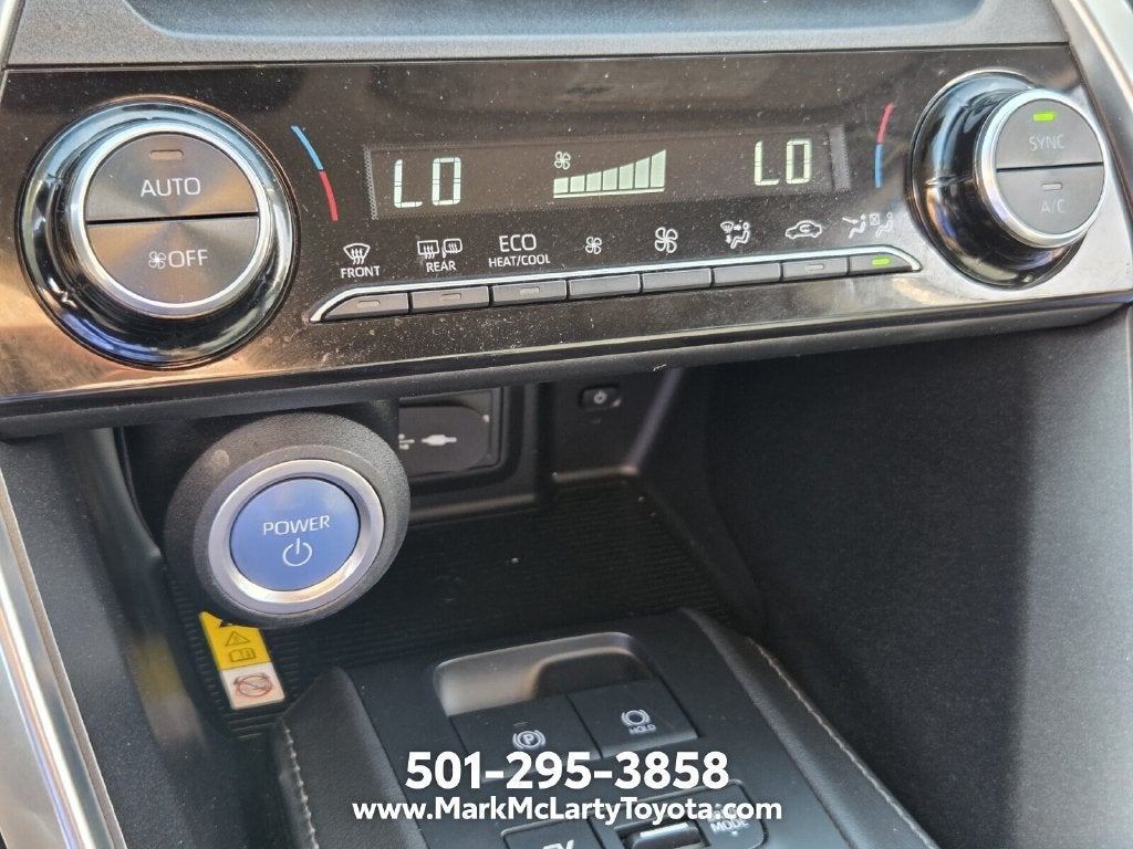 2022 Toyota Venza LE