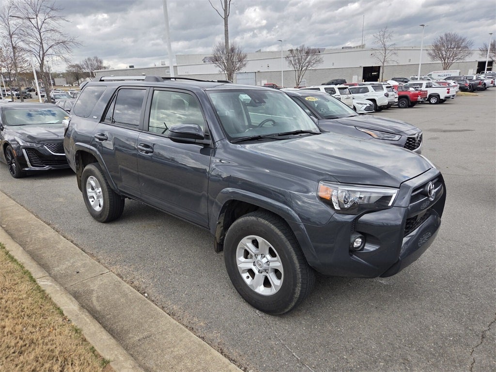 2024 Toyota 4RUNNER SR5