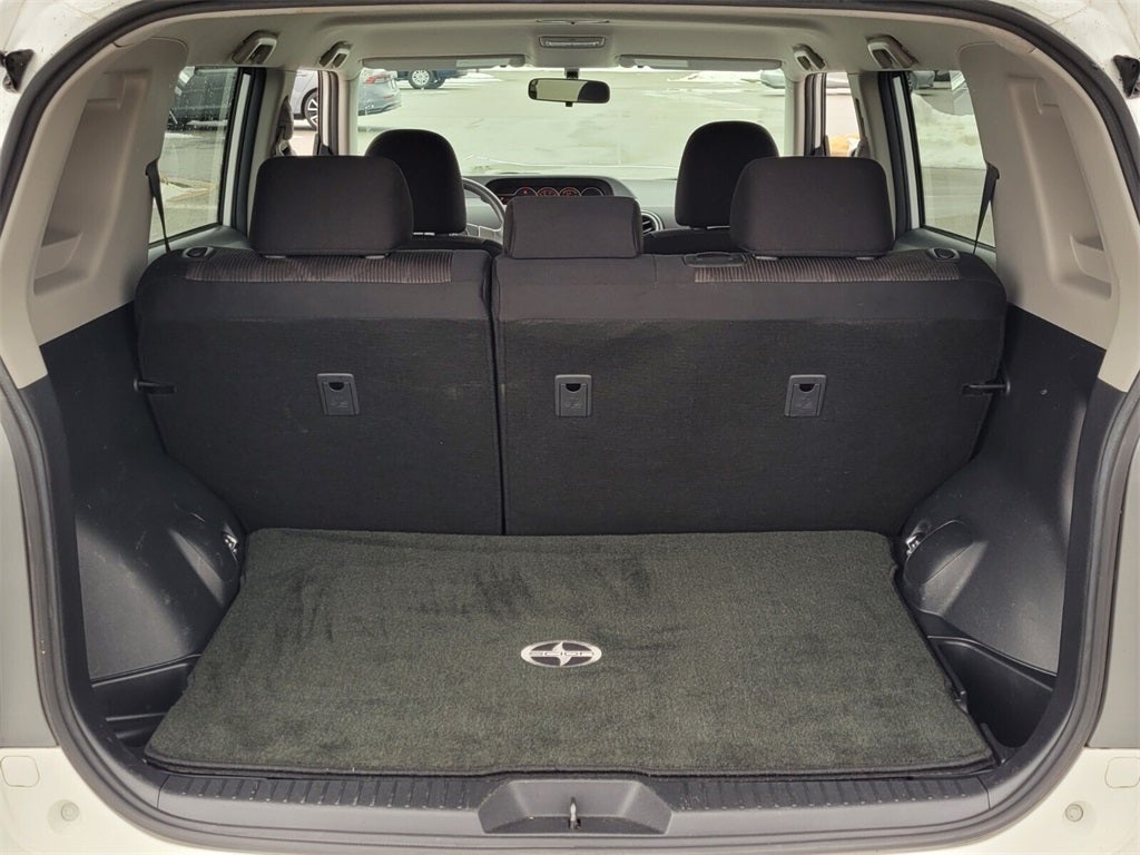 2014 Scion SCION XB Base