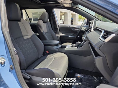 2023 Toyota RAV4 Hybrid SE
