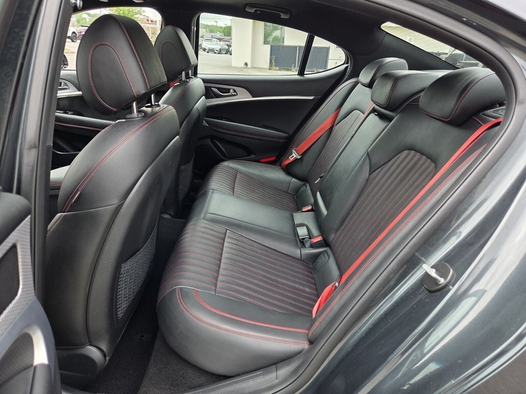 2023 Genesis G70 2.0T