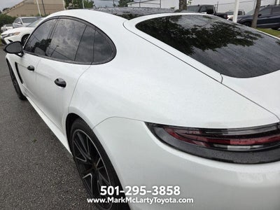 2019 Porsche Panamera GTS