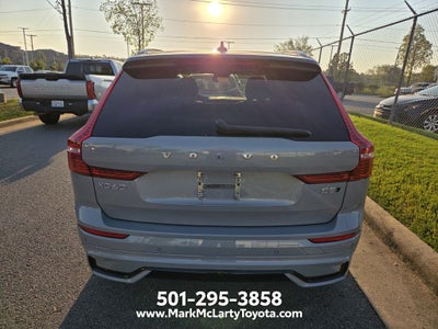 2024 Volvo XC60 B5 Ultimate Dark Theme