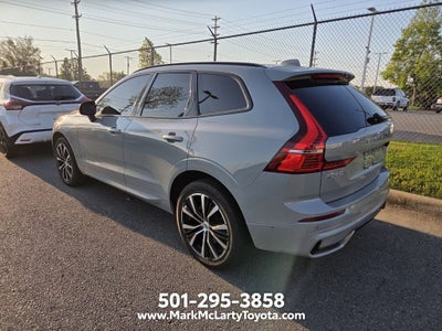 2024 Volvo XC60 B5 Ultimate Dark Theme