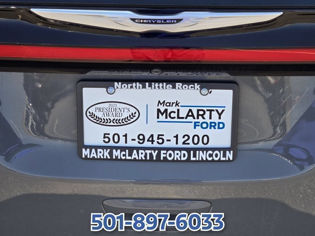 2025 Chrysler Pacifica Select
