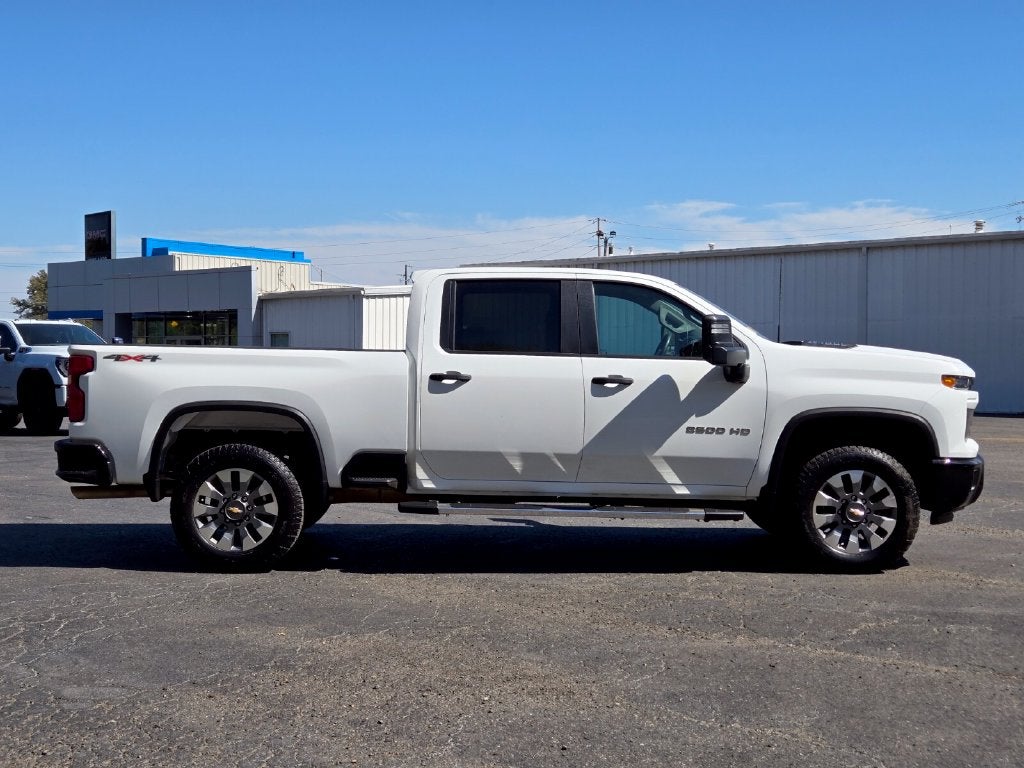 2026 Chevrolet Silverado 2500HD Custom