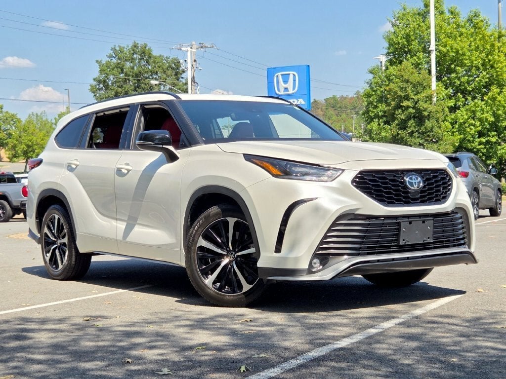 2021 Toyota Highlander XSE