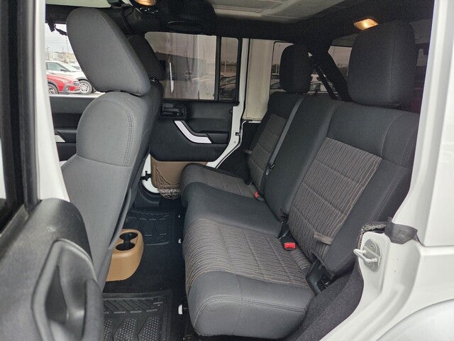 2012 Jeep Wrangler Unlimited Sahara