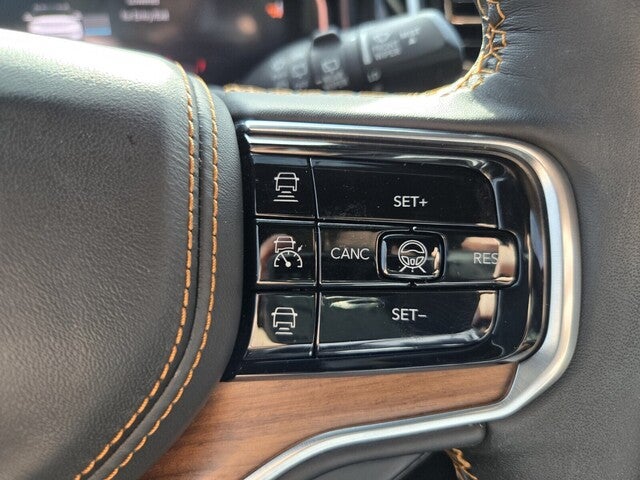 2022 Jeep Grand Wagoneer Series III