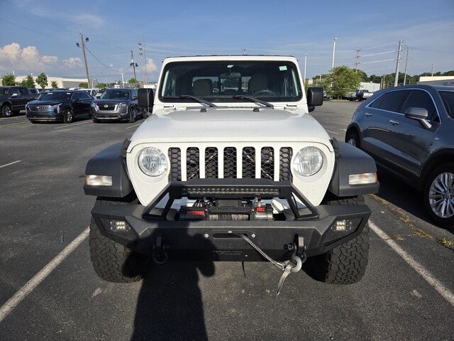 Used 2020 Jeep Gladiator Sport S with VIN 1C6HJTAG3LL112038 for sale in Little Rock