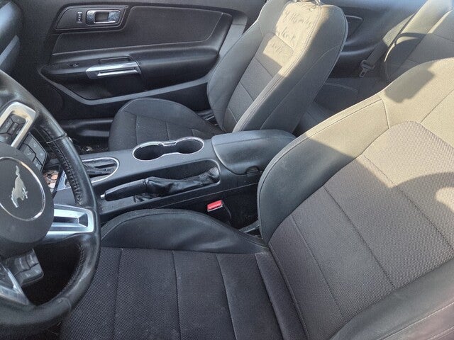 2017 Ford Mustang V6