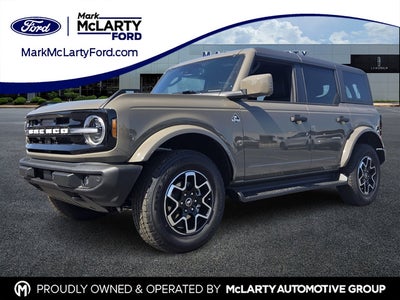 2026 Ford Bronco Outer Banks