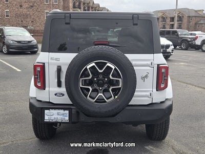 2026 Ford Bronco Outer Banks