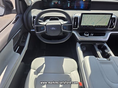 2027 Ford Expedition Platinum