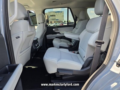 2027 Ford Expedition Platinum