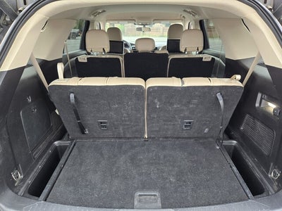 2021 Ford Explorer Base