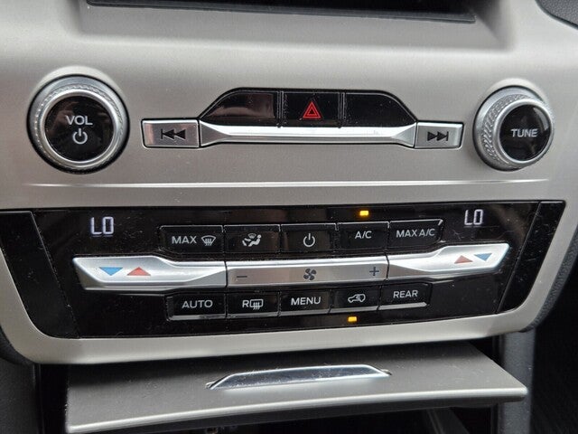 2021 Ford Explorer Base