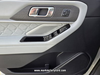 2026 Ford Explorer Platinum